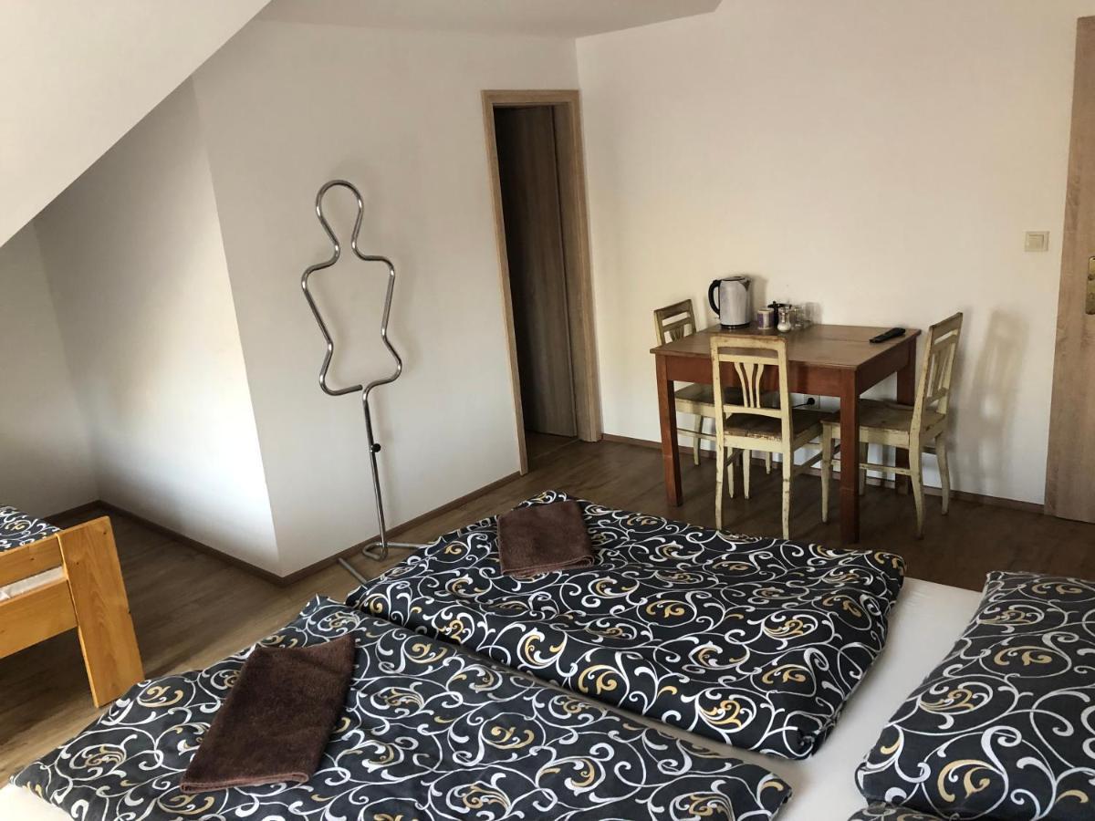 Penzion Ambrozie Seč Exteriör bild